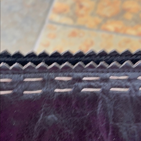 BCBG Leather Shoulder Bag Purse - Picture 4 of 7